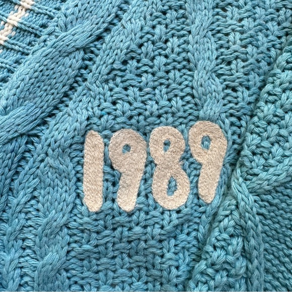 TS 1989 Cardigan - Picture 6 of 16